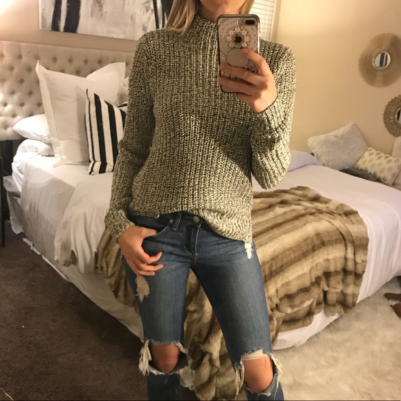 Nordstrom Sweaters - Nordstrom RDI Gray Knit Turtleneck Sweater